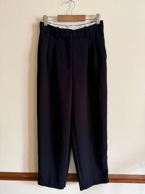 Aritzia Wilfred Carrot Pant size 2